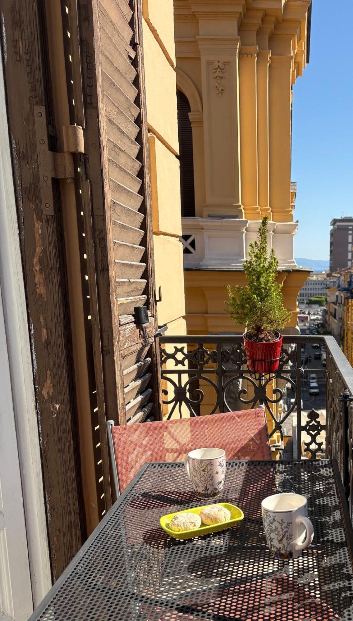 Voglia 'E Turna Hotell Neapel Exteriör bild